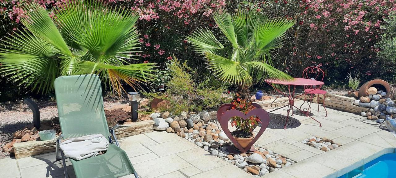 Bed and Breakfast Fenetre Sur Les Alpilles Сен-Мартен-де-Кро Экстерьер фото